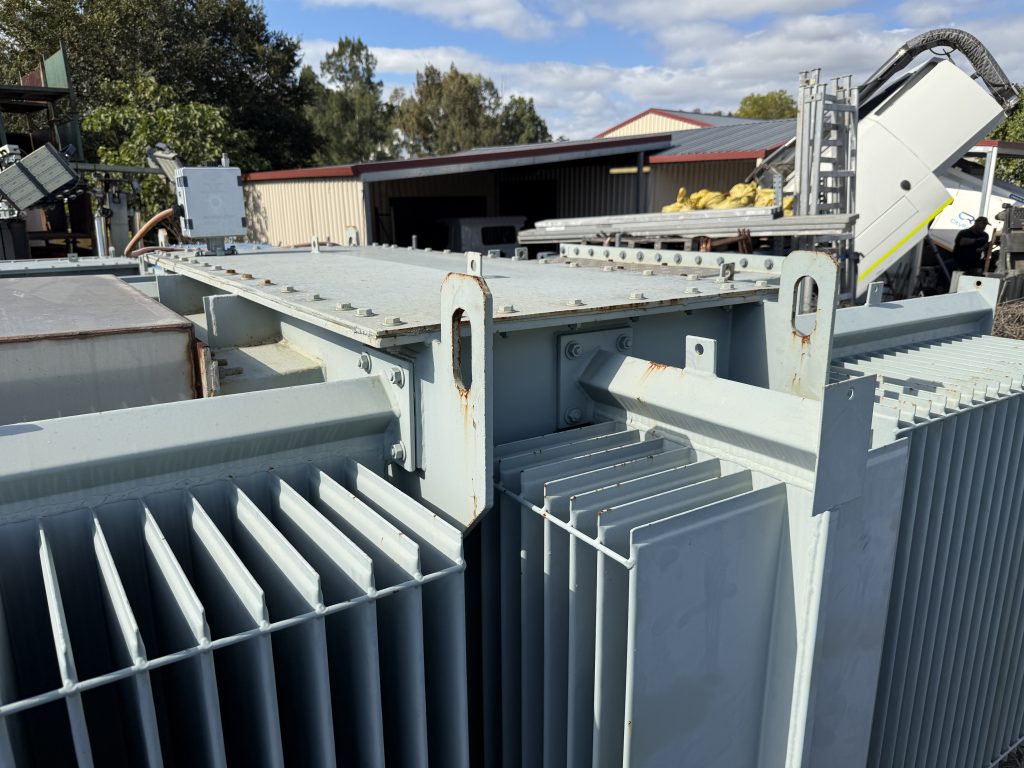TRANSFORMER J18003 1 (13)