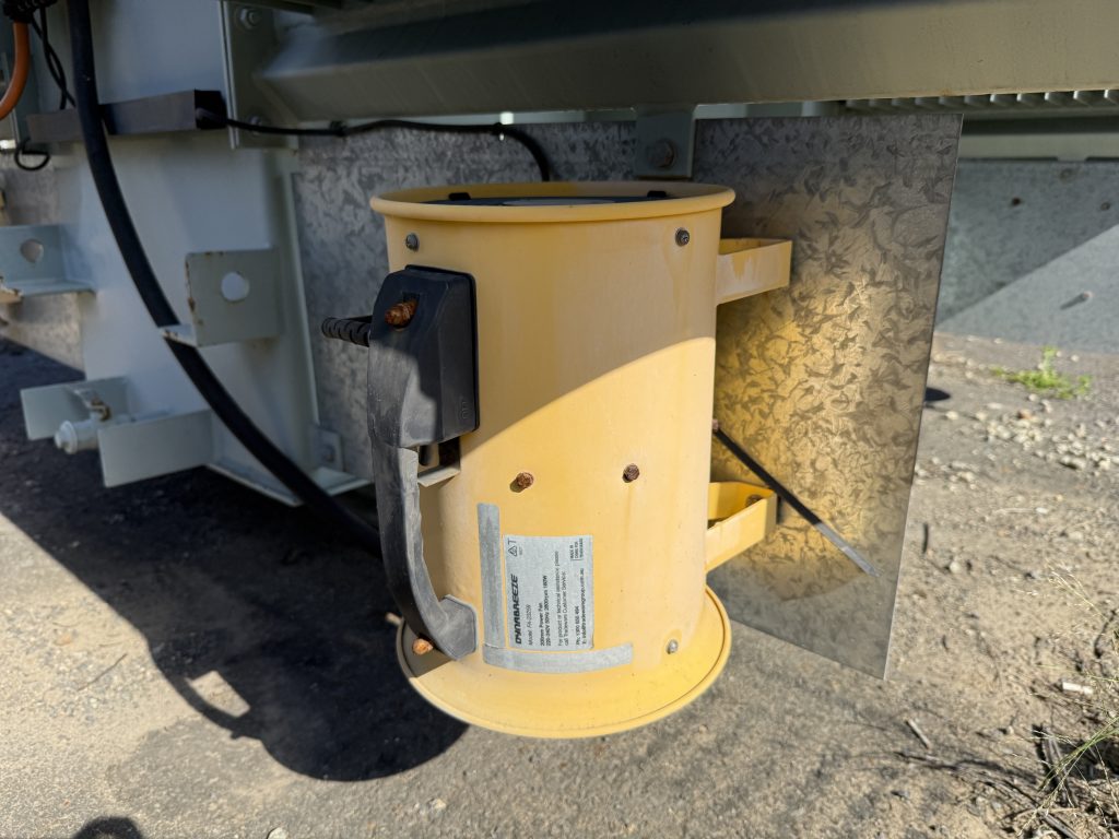 TRANSFORMER J18003 1 (8)