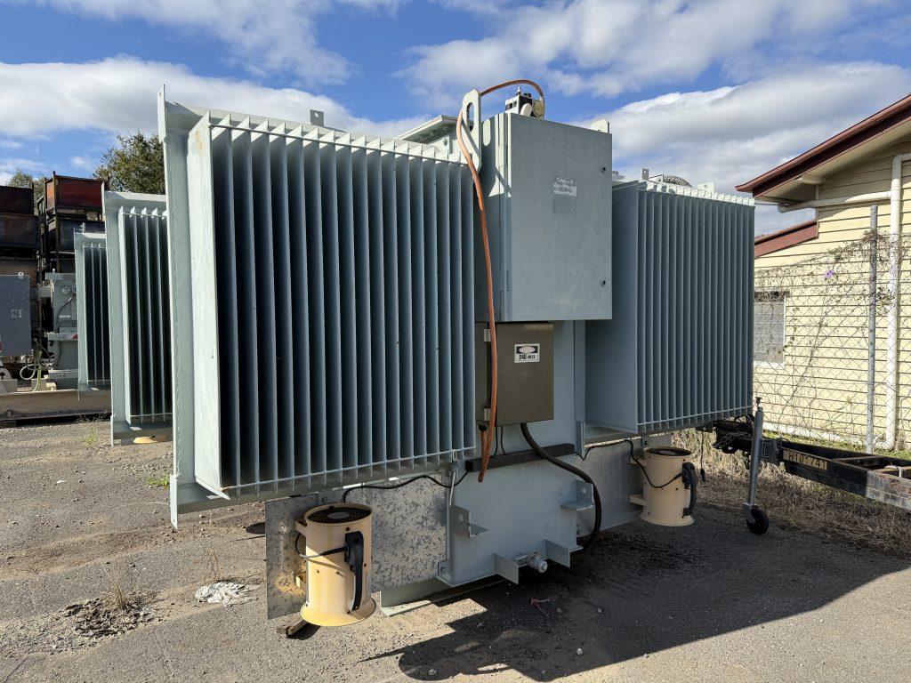 TRANSFORMER J18003 2 (3)